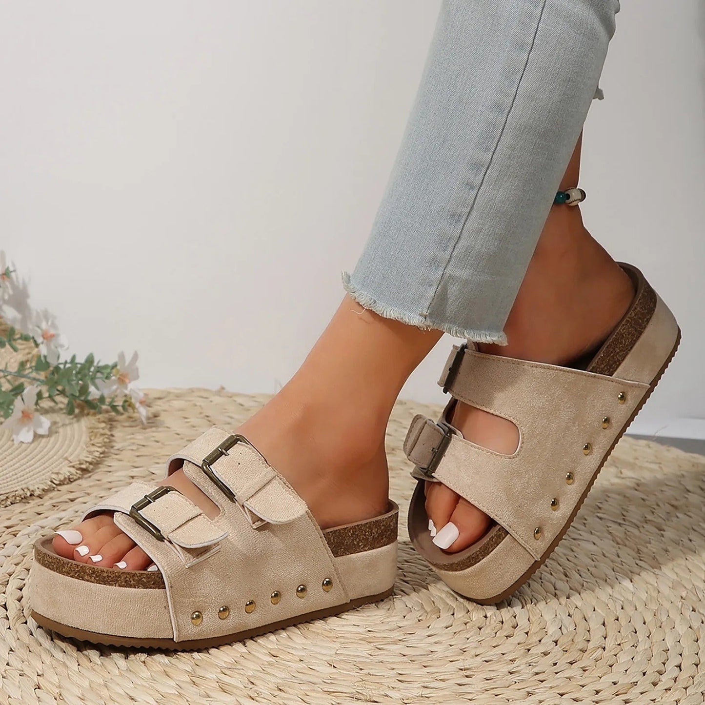 Sandalen met Dubbele Band en Gesp Leona