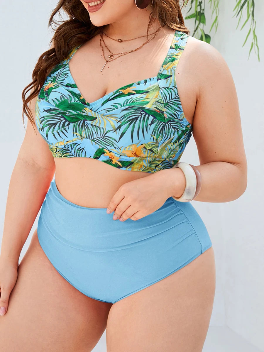Plus-Size Bikini Vrolijke Kleuren Flatterend Model