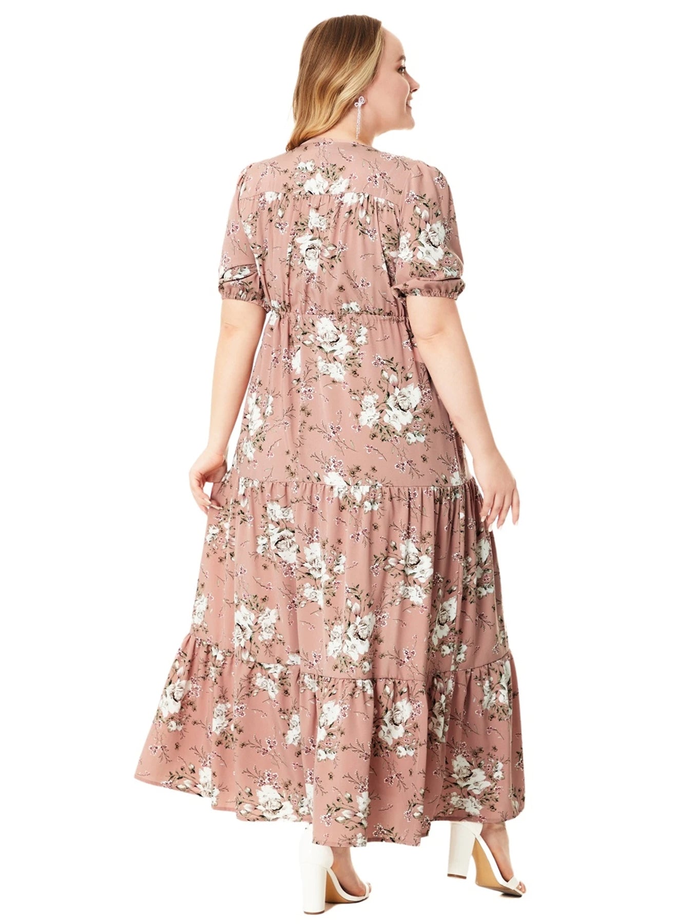 Plus-Size Zomerjurk Fleurig en Stijlvol voor Vrouw