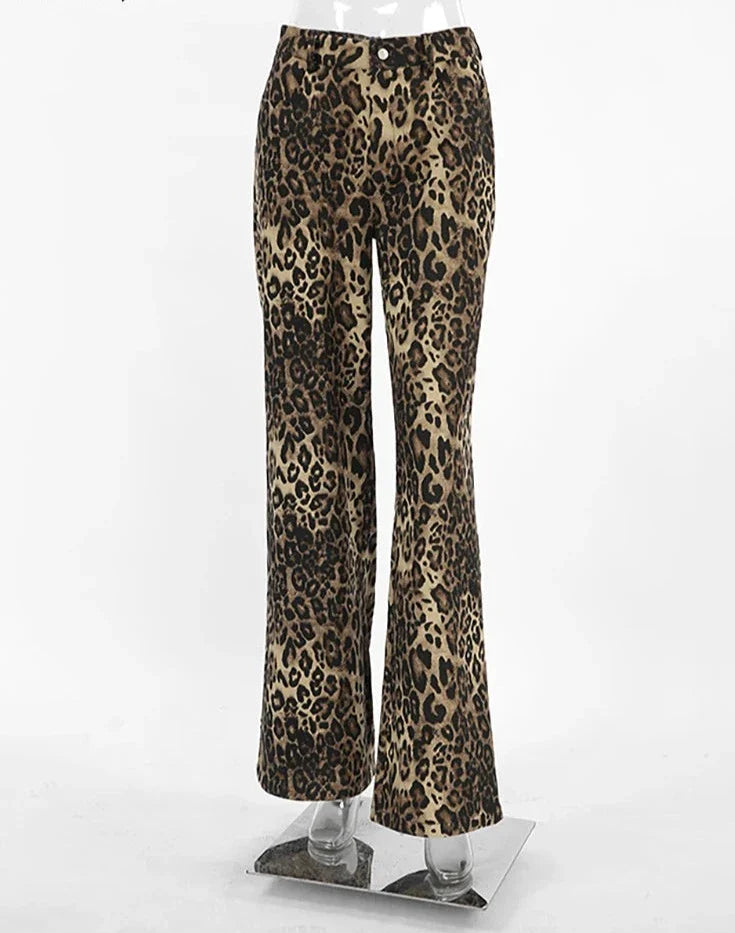 WildChique Leopard Print Wijde Pijpen Broek