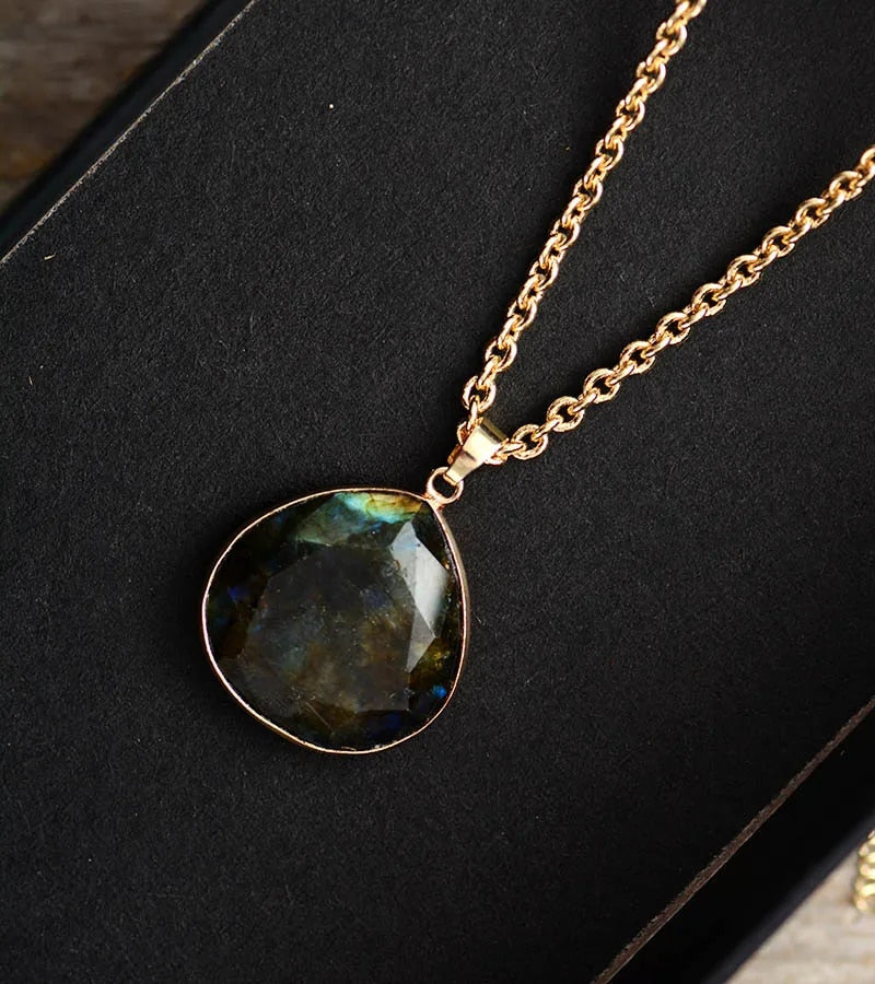 Labradoriet Ketting Goud Kleur Druppel Vorm