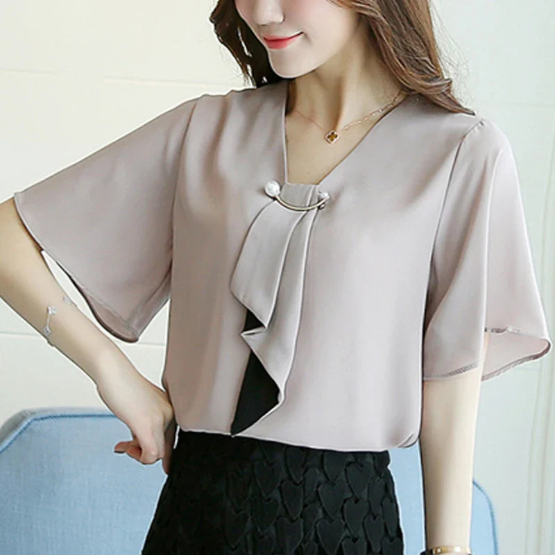 Ontdek de Charme van Lente met Elegant Touch: Chiffon Damesblouse met Korte Mouwen