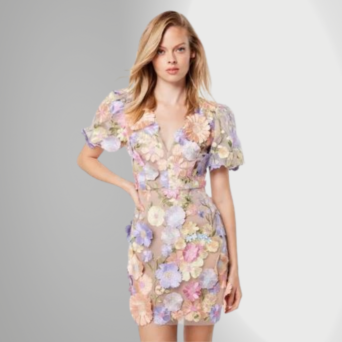 Kleurrijke Jurk met Ruches Vrouwelijk en Seksy Design - Mode Vibes