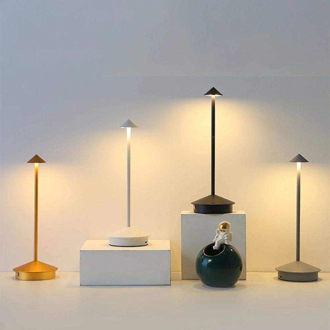 Stijlvolle LED Tafellamp Modern Design Robyn Arrow