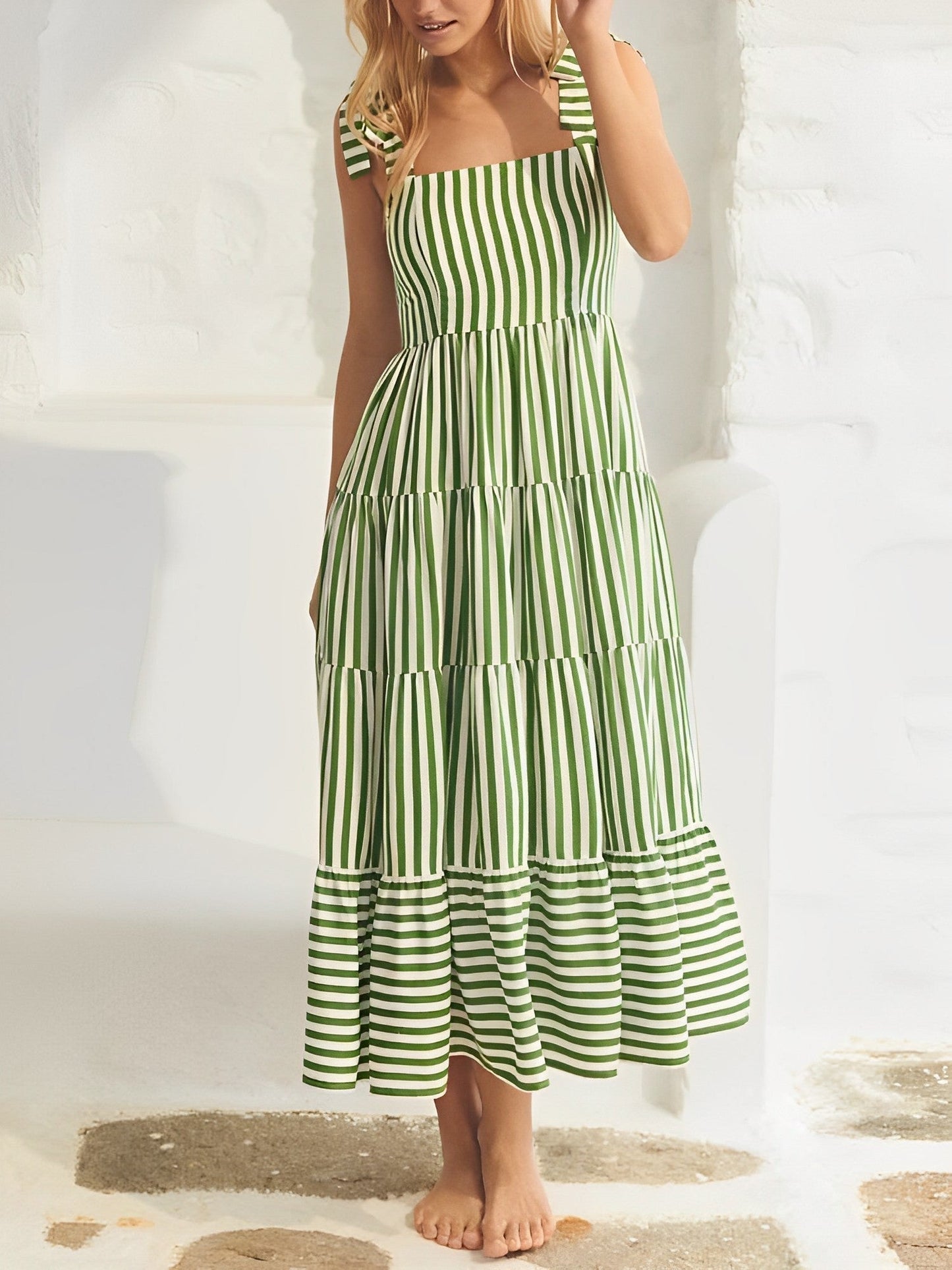 Groene Zomerjurk met Bandjes Vrouw - Mode Vibes