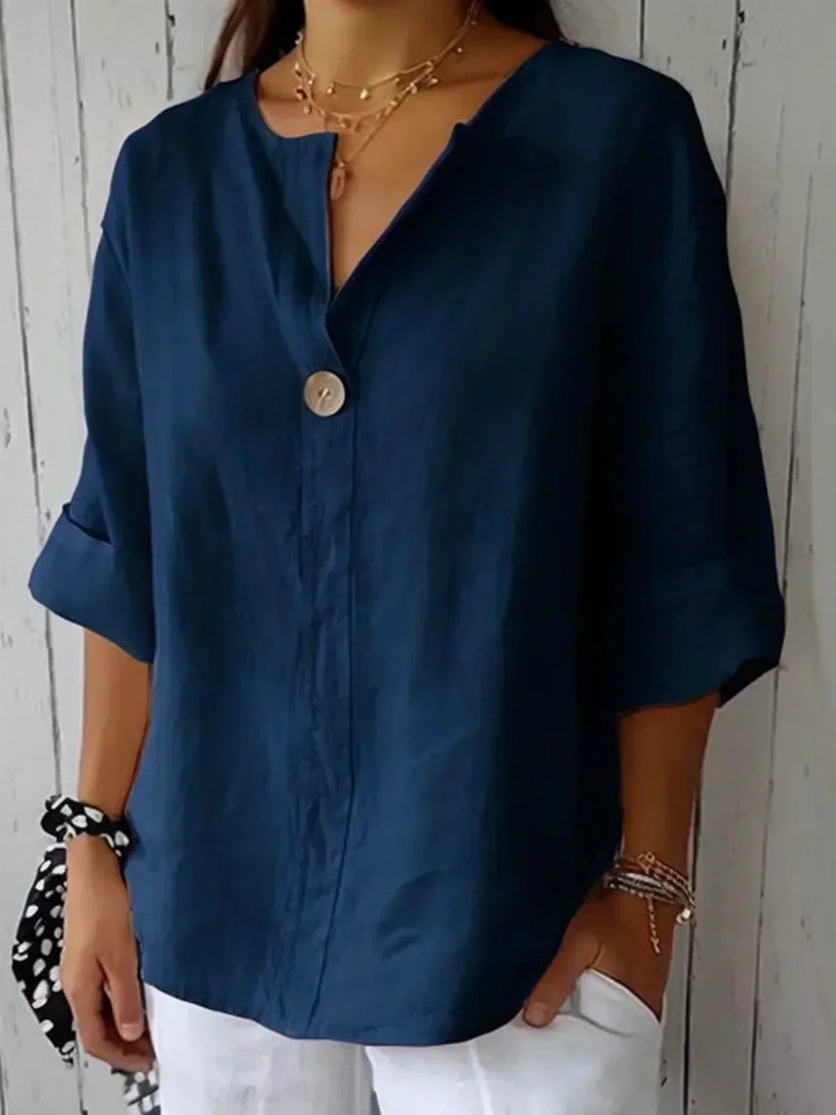Laura | Camicetta elegante con scollo a V