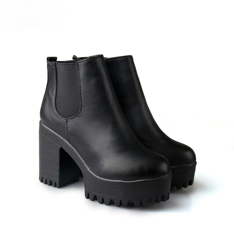 Stoere Enkellaarsjes met Plateau Zwart Leer