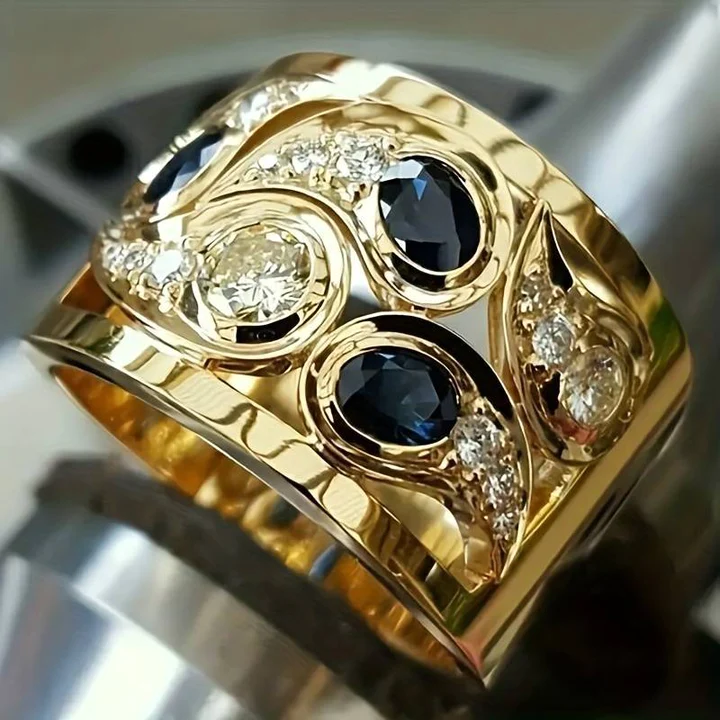 Gouden Ring met Blauwe Kristallen Vintage Look - Mode Vibes