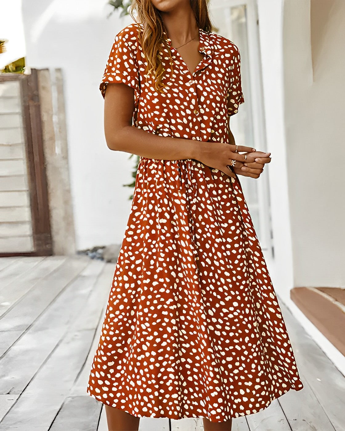 Vrouwelijke Zomerjurk met Kleurrijke Bloemenprint