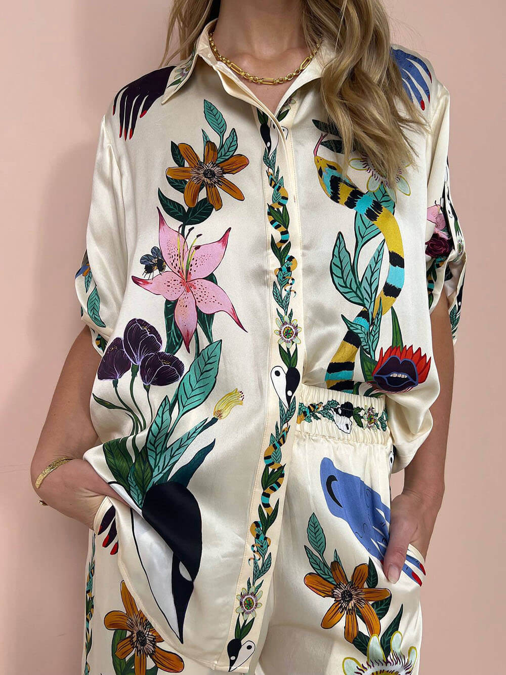 Bianca | Comoda blusa oversize con bottoni