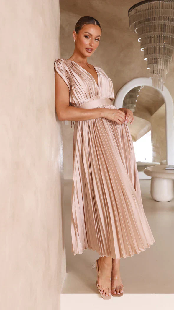 Elegante Jurk voor Vrouw met Klassieke Stijl