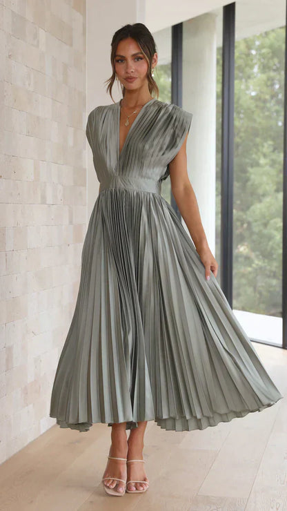 Elegante Jurk voor Vrouw met Klassieke Stijl