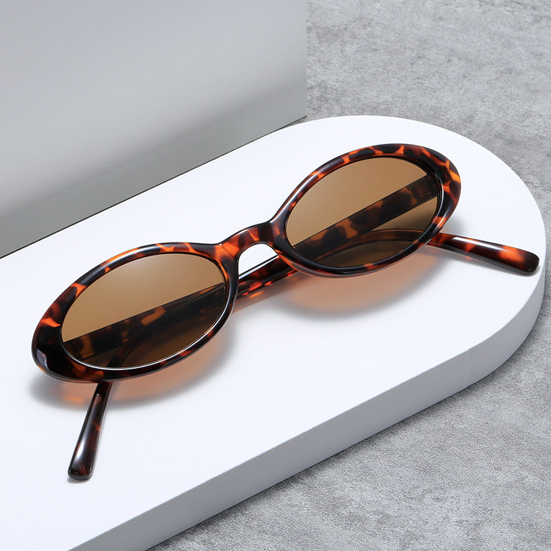 Dames Zonnebril Ovaal Retro Stijl met DruppelDetails - Mode Vibes