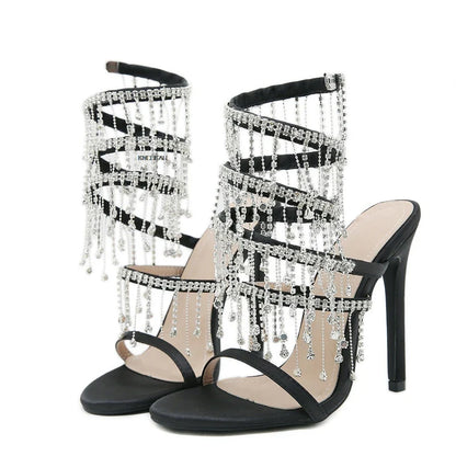 LuxeChic Glanzende Kristallen Kwastjes Sandalen