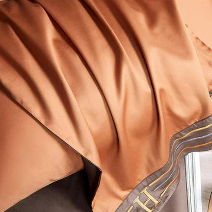 Satijnen Beddengoed Set Geborduurd Luxury Stof