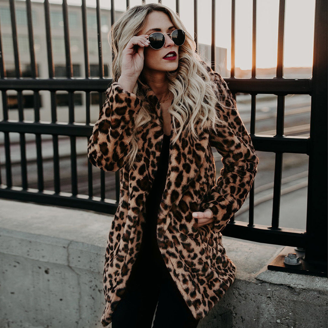 Dames Faux Fur Jas Leopard Print Luxe Blancha - Mode Vibes