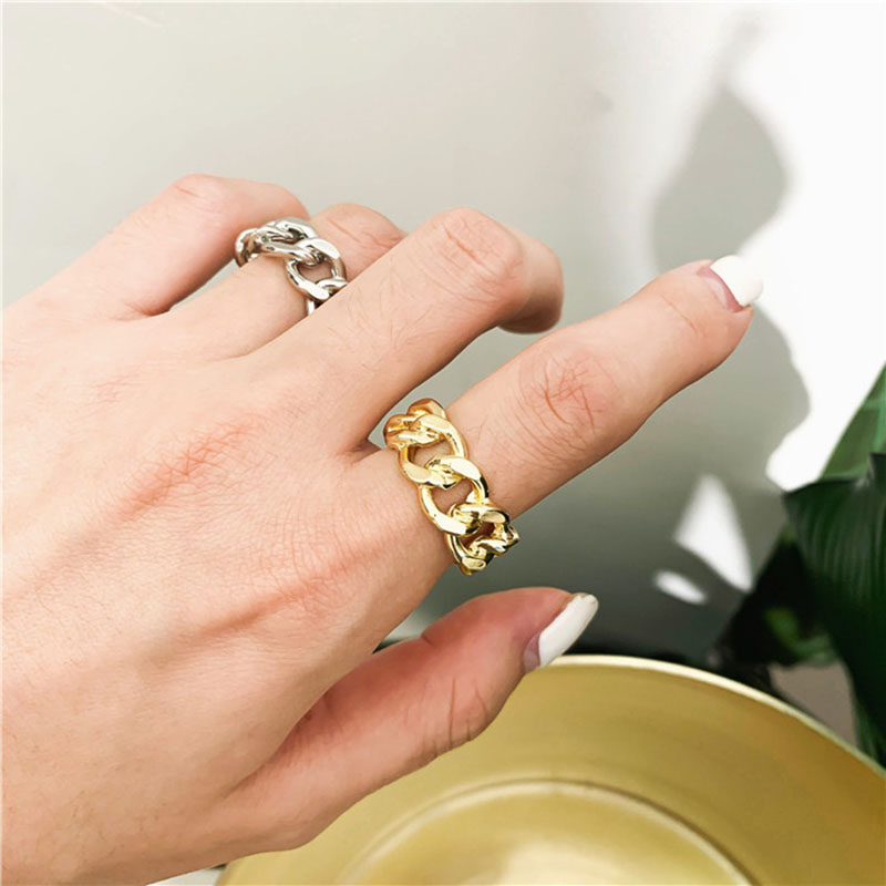 Dames Ring met Gedraaide Ketting Zilverkleurig Open Schakel Ontwerp - Mode Vibes