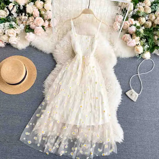 Zomerjurk Vrouw Luchtig en Vrolijk - Mode Vibes