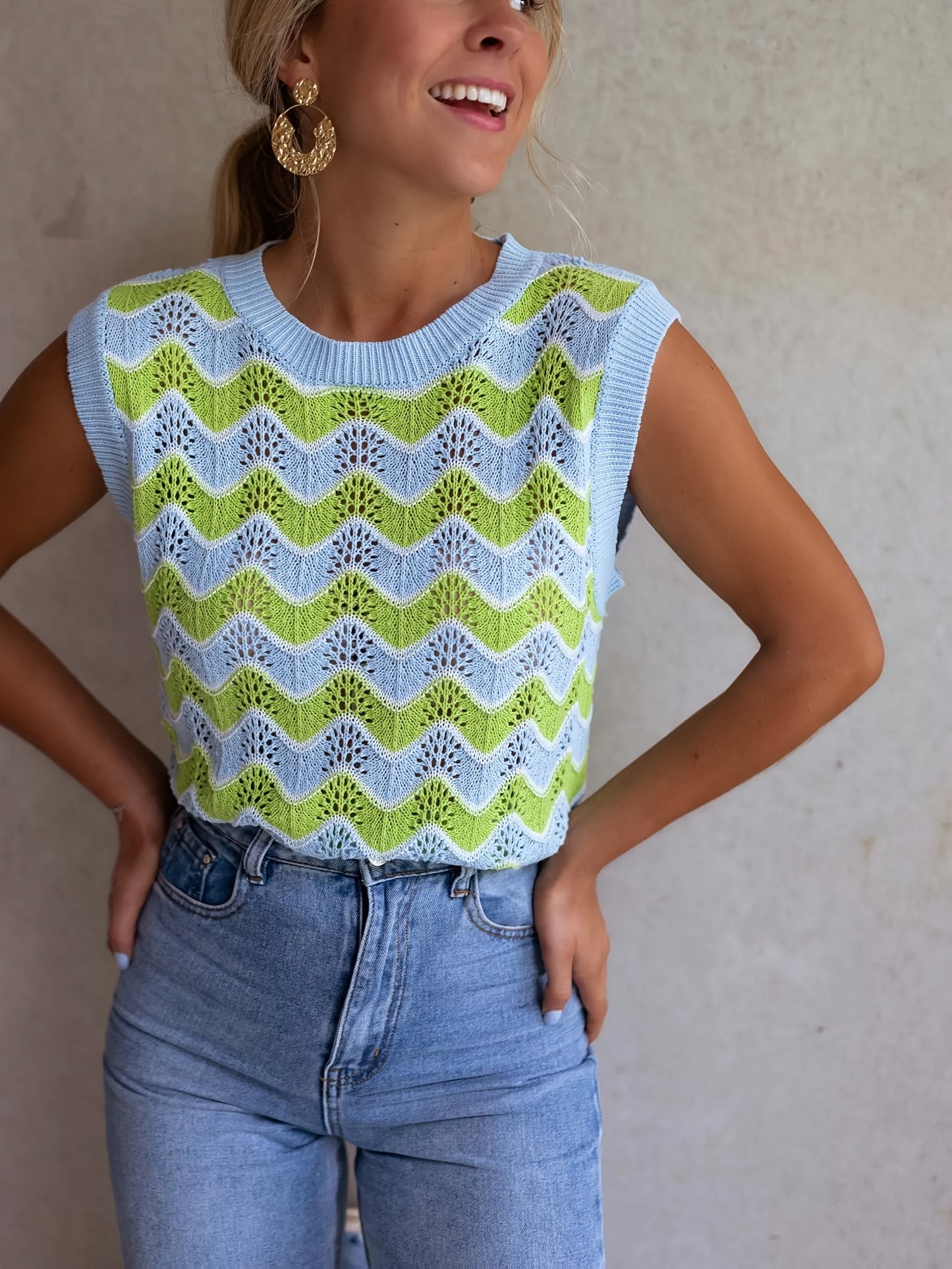 Dames Mouwloos Kabelgebreid Vest Met Contrasterende Halslijn - Mode Vibes
