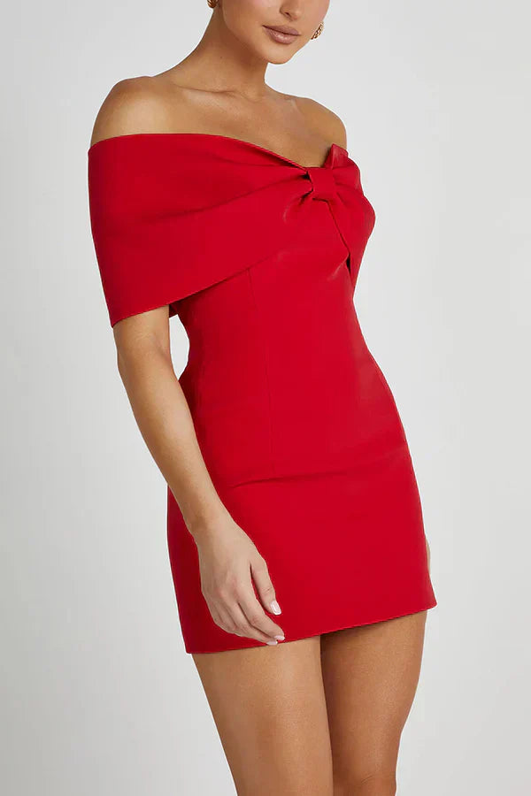 Elly Jurk Off-shoulder Minirok met Strik Detail