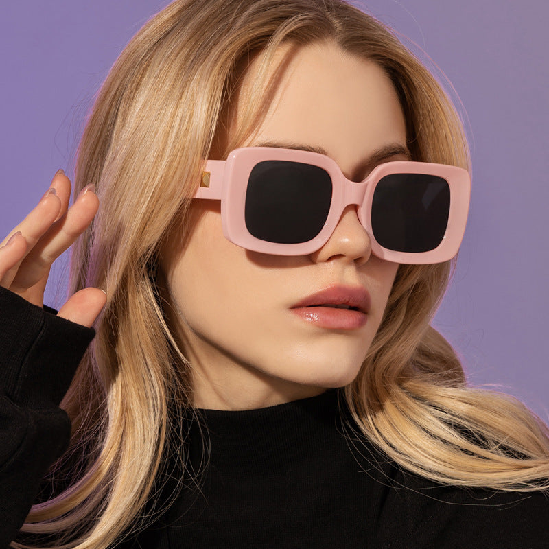 Vrouwelijke Retro Zonnebril Groot Vierkant Montuur - Mode Vibes