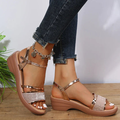 Zomerse Gouden Wiggen Sandalen