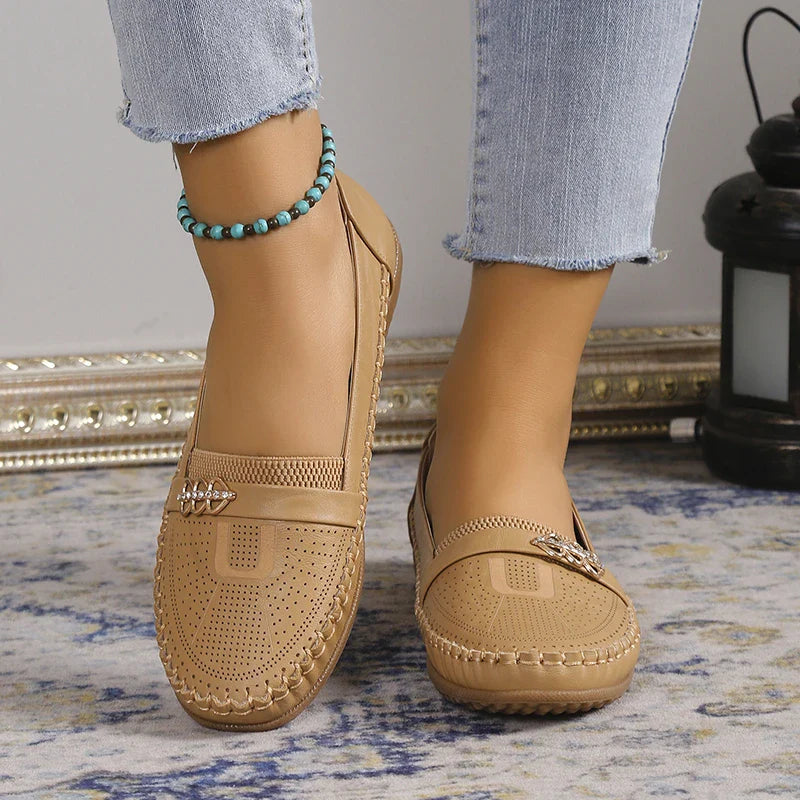 Stap Stijlvol en Comfortabel de Zomer in met Onze Nieuwe Loafers!