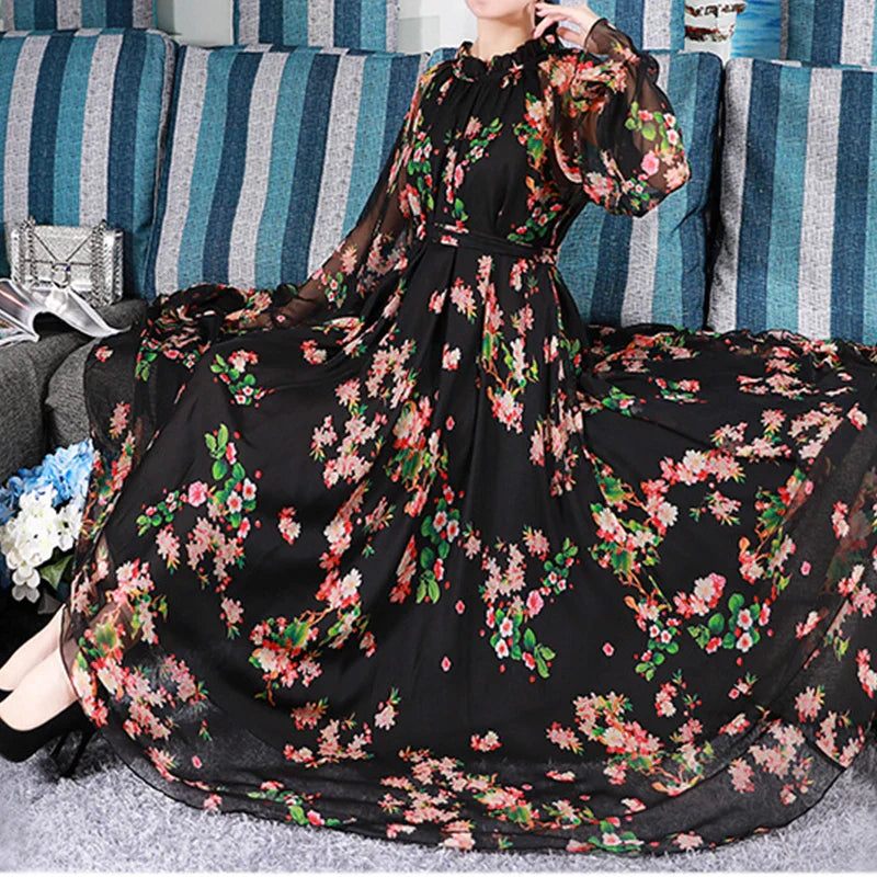 Bloemrijke Elegantie 2024 – Lange Jurk met Bloemenprint