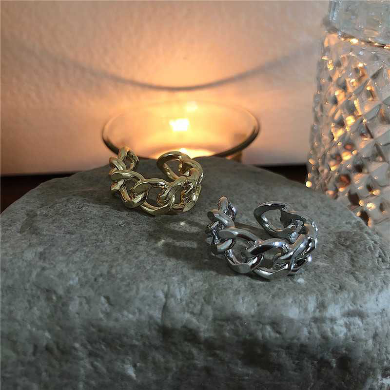 Dames Ring met Gedraaide Ketting Zilverkleurig Open Schakel Ontwerp