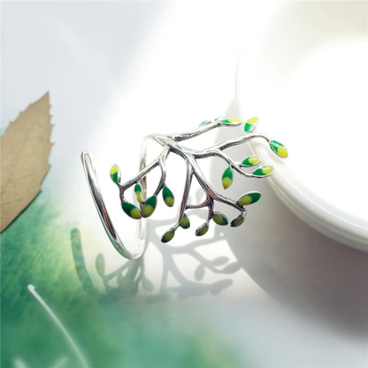 Zilveren Ring met Groene Bladeren Elegant Design