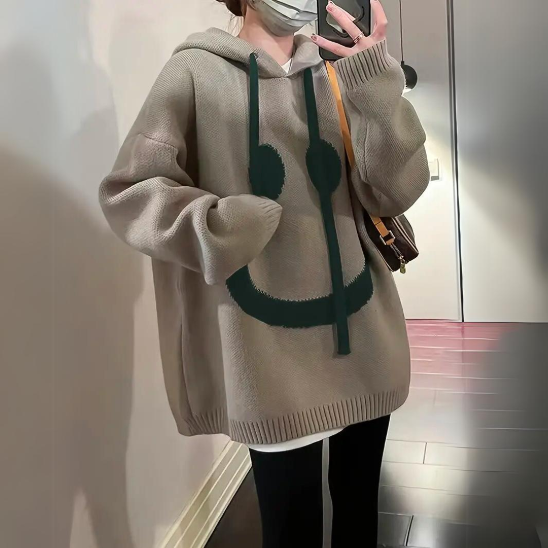 Oversized dames hoodie met smileyprint – Comfort & Positiviteit