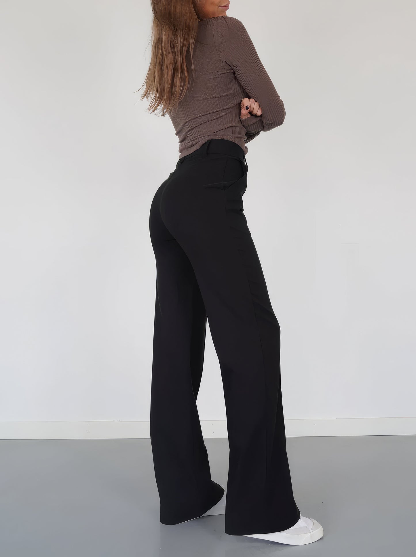 Dames High-Waist Pantalon Met Rechte Pijpen Zwart Basic Model