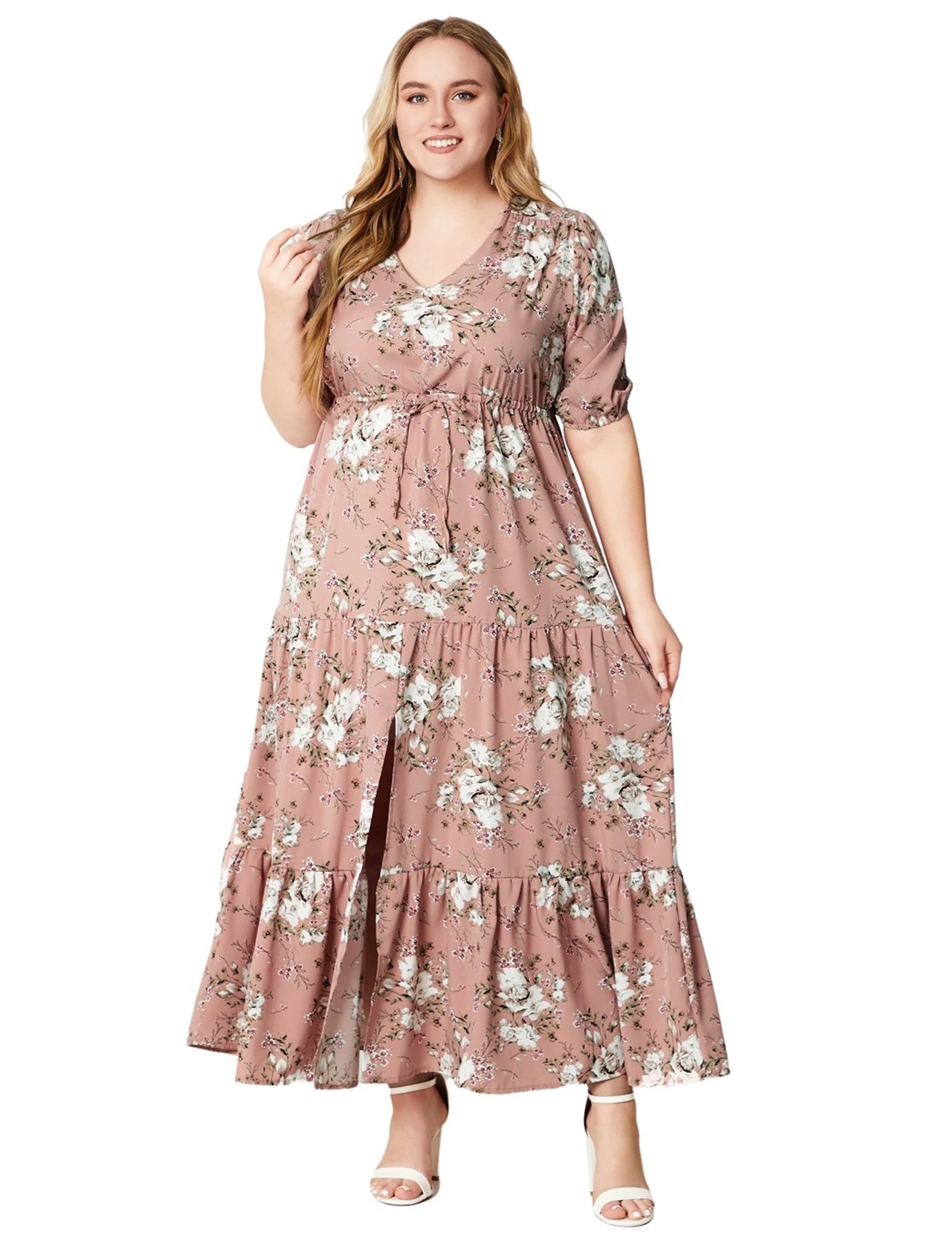 Plus-Size Zomerjurk Fleurig en Stijlvol voor Vrouw