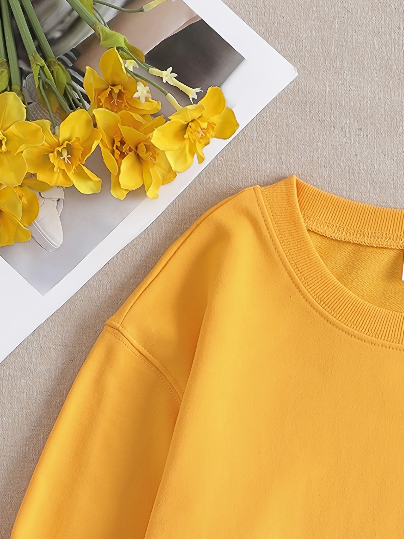 Gele Sweatshirt met Grappige Grafische Print