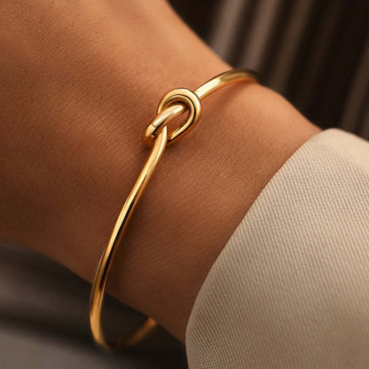 Dames Armband Roestvrij Staal met Liefdesknoop Zilverkleurig - Mode Vibes
