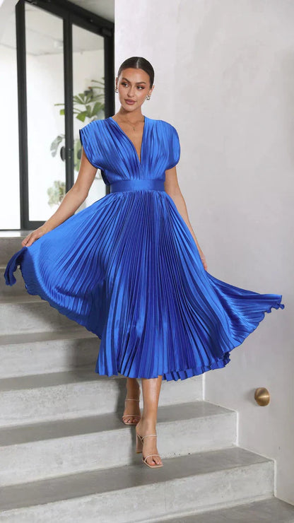 Elegante Jurk voor Vrouw met Klassieke Stijl
