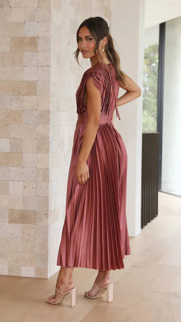 Elegante Jurk voor Vrouw met Klassieke Stijl