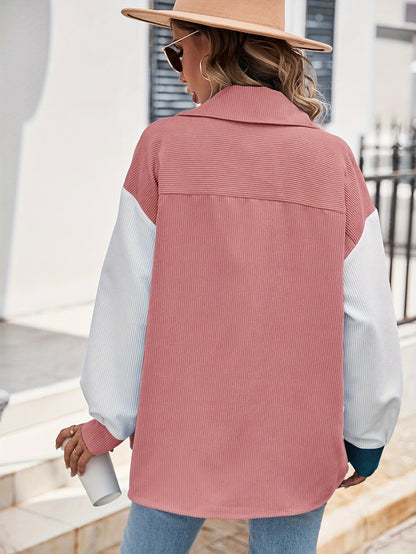 Vrouwelijke Blouse met Knoopsluiting en Mooi Patroon