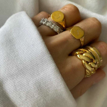 Dames Gouden Ring Brede Schakel met Grove Texturen - Mode Vibes