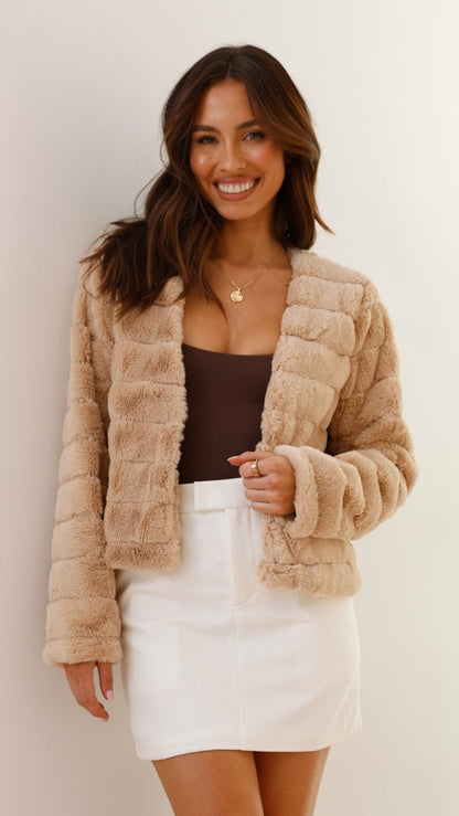 Dames Velour Jasje Crop Model Luxe Stof