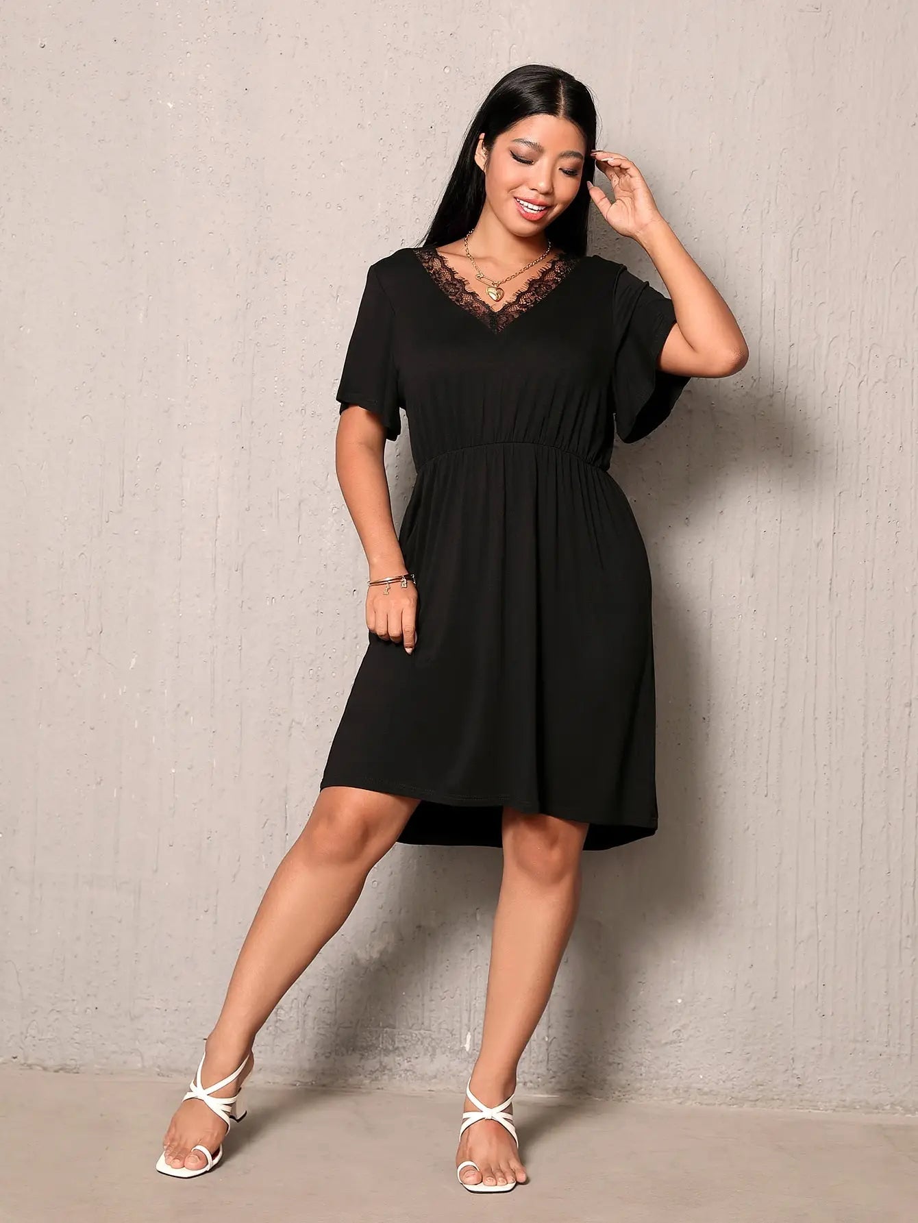 Plus-Size Jurk Donna Trendy en Glamoureus