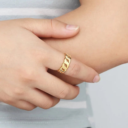Elegante Zilveren Ring met Edelsteen