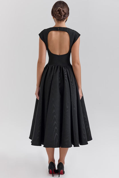 Elegante Jurk met Tijdloos Design voor een Flatterende Pasvorm