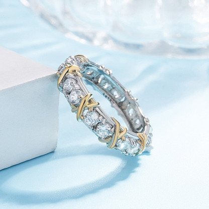 Kruisring met Platina Look en Liefde Symbool