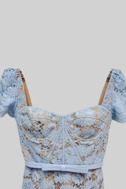 Korte Mouwen Kanten Jurk met Delicate Tailleband – Blauw