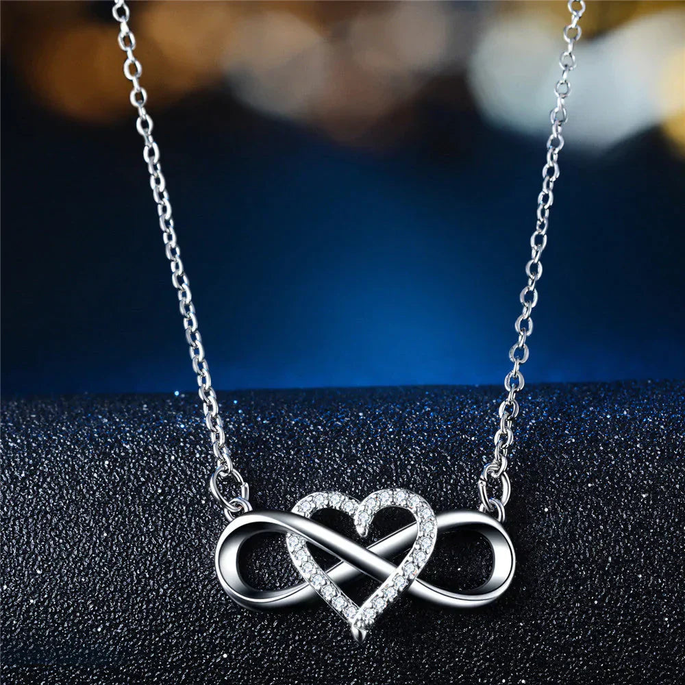 Halsketting Eeuwige Liefde Symbolisch Zilver