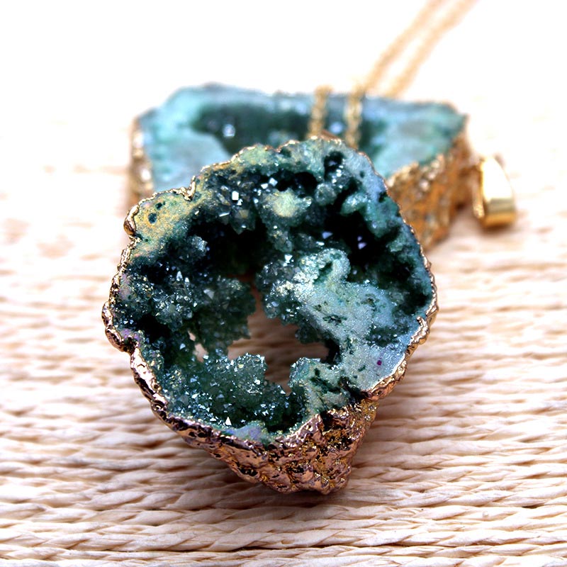 Kristallen Hanger met Natuurlijke Geode Edelsteen