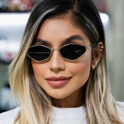 Dames Zonnebril Cat Eye met Metaal Montuur en Slank Design
