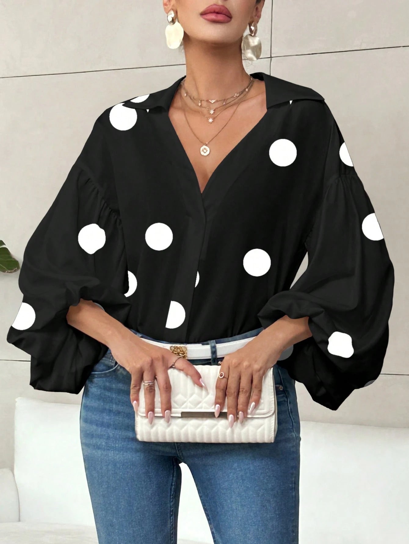 Dames Blouse met Ballon Mouwen en Grote Polka Dot Print