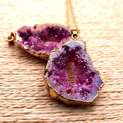 Kristallen Hanger met Natuurlijke Geode Edelsteen - Mode Vibes